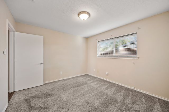 404 Point Royal Drive, Rowlett, TX 75087