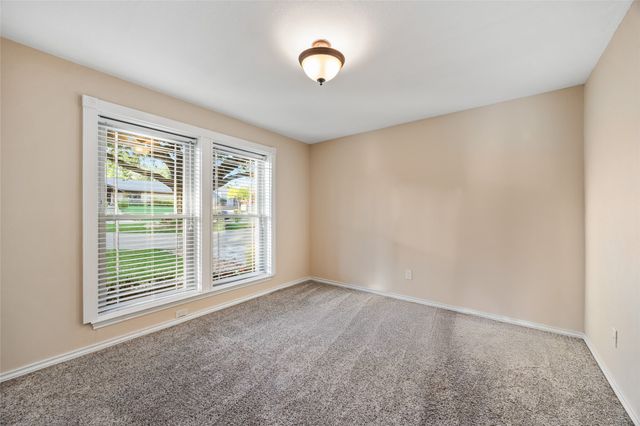 404 Point Royal Drive, Rowlett, TX 75087