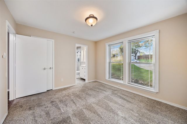 404 Point Royal Drive, Rowlett, TX 75087