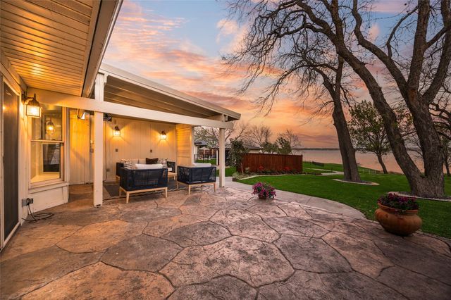 404 Point Royal Drive, Rowlett, TX 75087