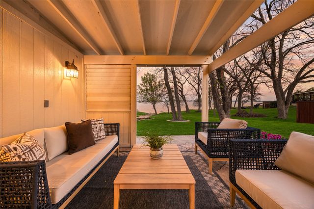 404 Point Royal Drive, Rowlett, TX 75087