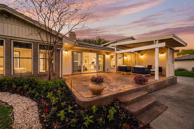 404 Point Royal Drive, Rowlett, TX 75087