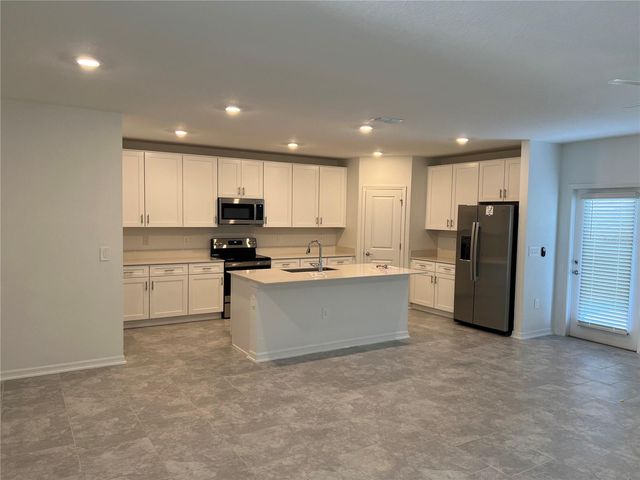 930 CATTLEMAN STREET, Winter Haven, FL 33881