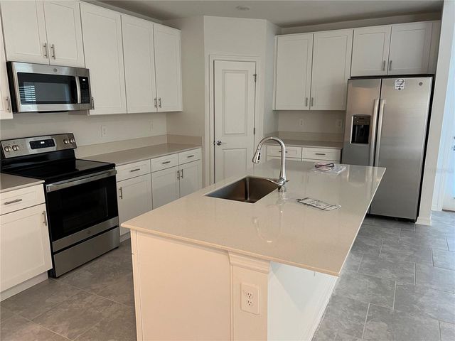 930 CATTLEMAN STREET, Winter Haven, FL 33881
