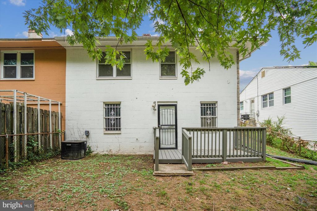 8143 ALLENDALE, Hyattsville, MD 20785