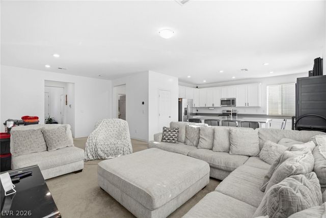 5725 Saltrock Grove Street, North Las Vegas, NV 89081