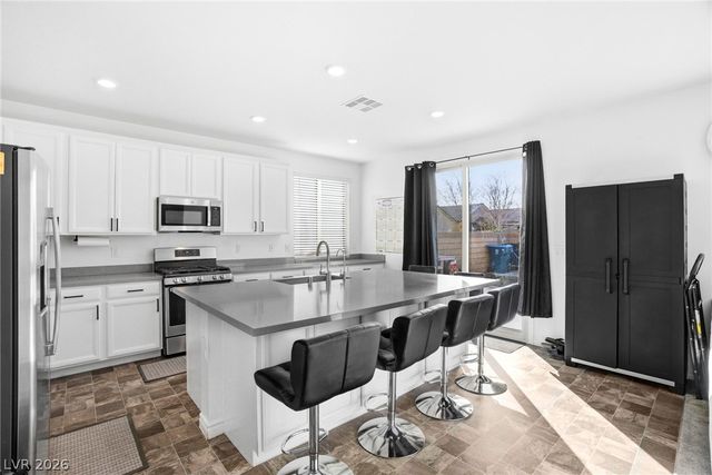 5725 Saltrock Grove Street, North Las Vegas, NV 89081