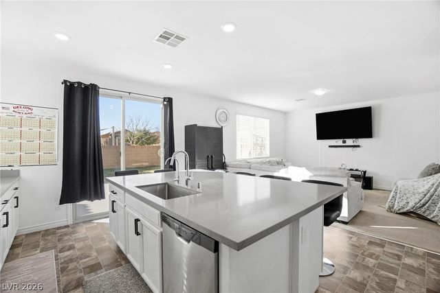 5725 Saltrock Grove Street, North Las Vegas, NV 89081