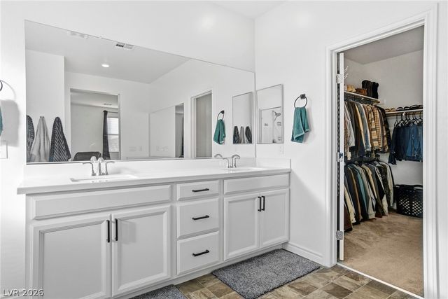 5725 Saltrock Grove Street, North Las Vegas, NV 89081