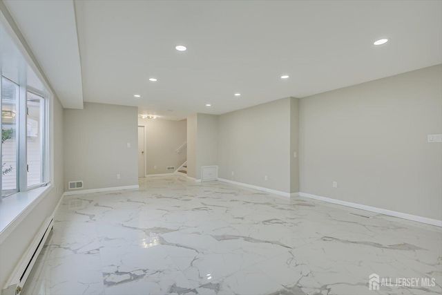 22 Price Drive, Edison, NJ 08817