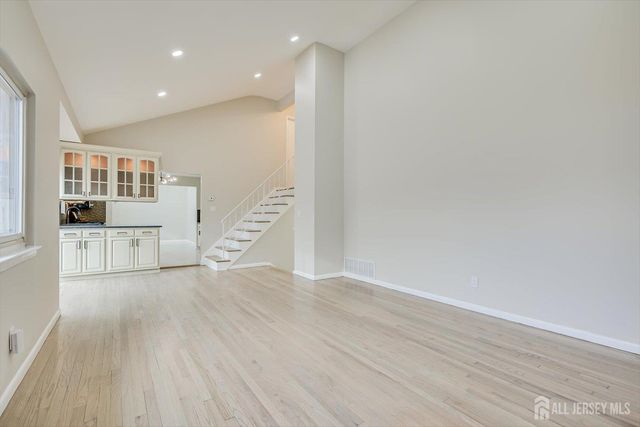 22 Price Drive, Edison, NJ 08817