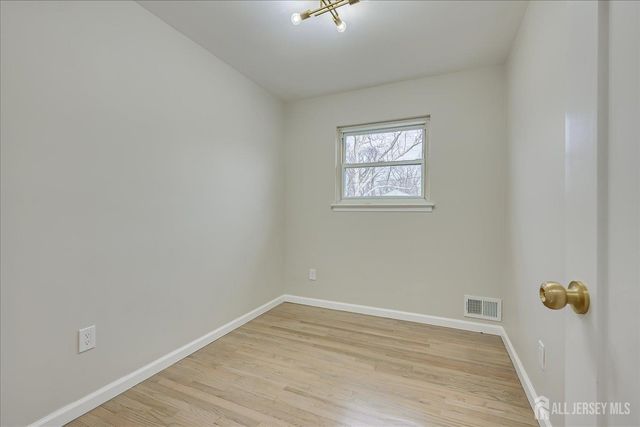 22 Price Drive, Edison, NJ 08817