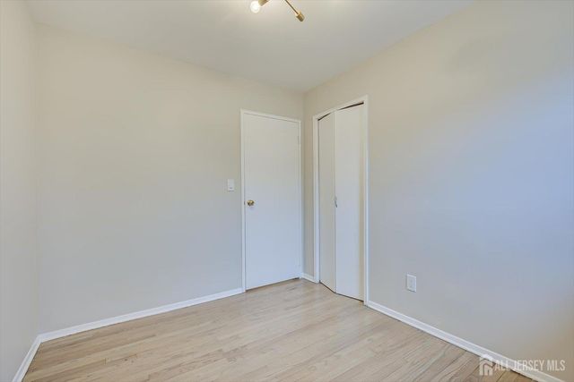 22 Price Drive, Edison, NJ 08817