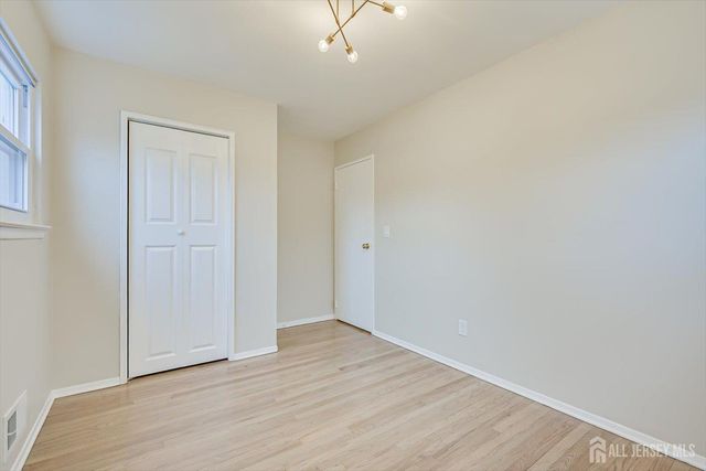 22 Price Drive, Edison, NJ 08817