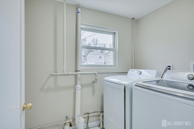 22 Price Drive, Edison, NJ 08817