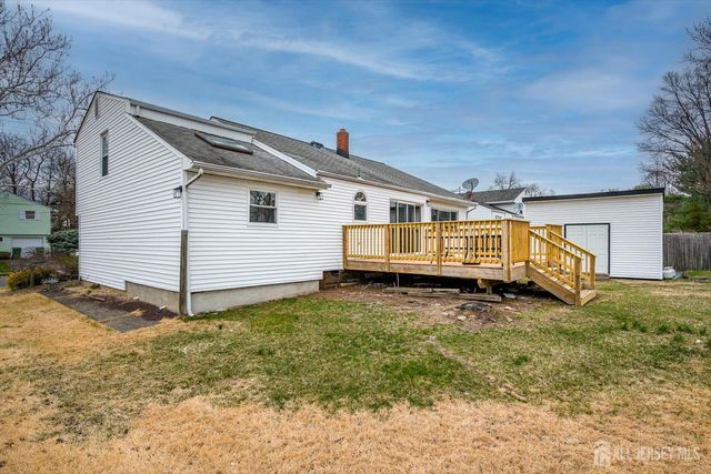 22 Price Drive, Edison, NJ 08817