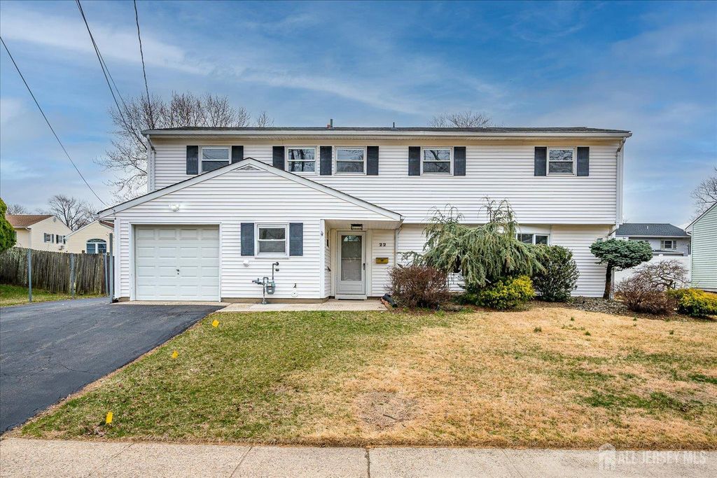 22 Price Drive, Edison, NJ 08817