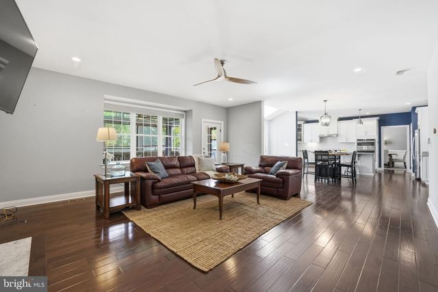 5853 WATERLOO BRIDGE CIR, Haymarket, VA 20169