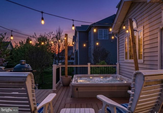 5853 WATERLOO BRIDGE CIR, Haymarket, VA 20169