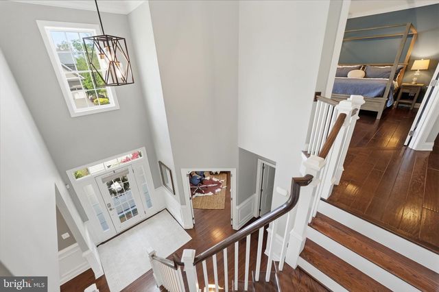 5853 WATERLOO BRIDGE CIR, Haymarket, VA 20169