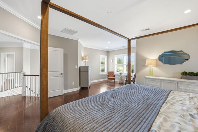 5853 WATERLOO BRIDGE CIR, Haymarket, VA 20169