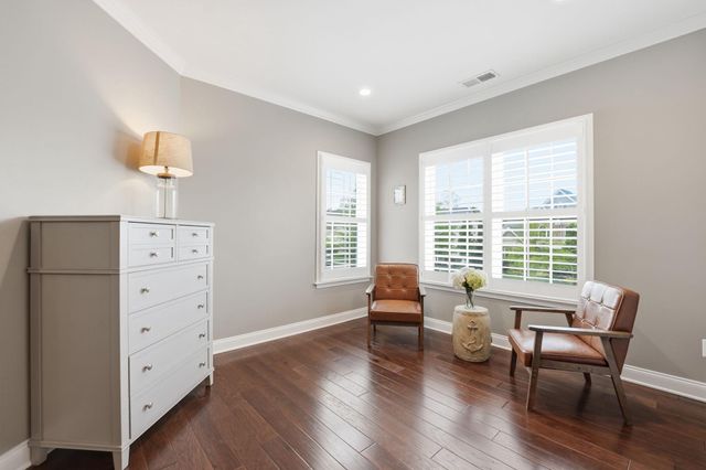 5853 WATERLOO BRIDGE CIR, Haymarket, VA 20169