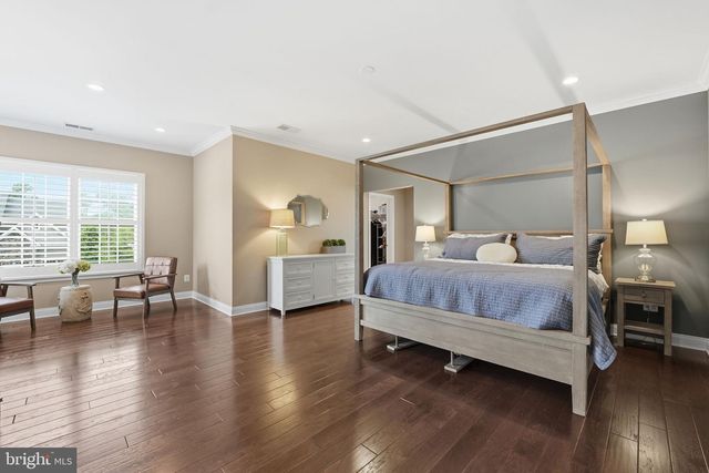 5853 WATERLOO BRIDGE CIR, Haymarket, VA 20169