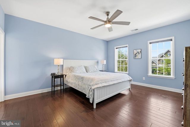 5853 WATERLOO BRIDGE CIR, Haymarket, VA 20169