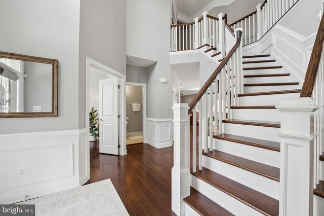 5853 WATERLOO BRIDGE CIR, Haymarket, VA 20169