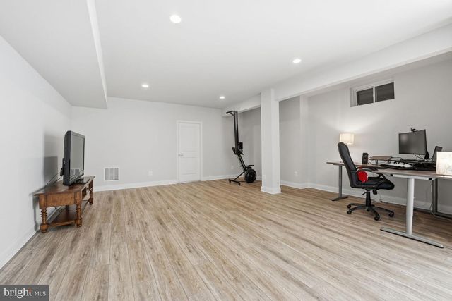 5853 WATERLOO BRIDGE CIR, Haymarket, VA 20169