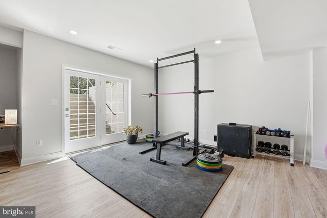 5853 WATERLOO BRIDGE CIR, Haymarket, VA 20169