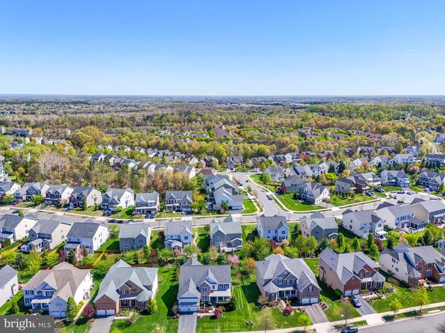 5853 WATERLOO BRIDGE CIR, Haymarket, VA 20169