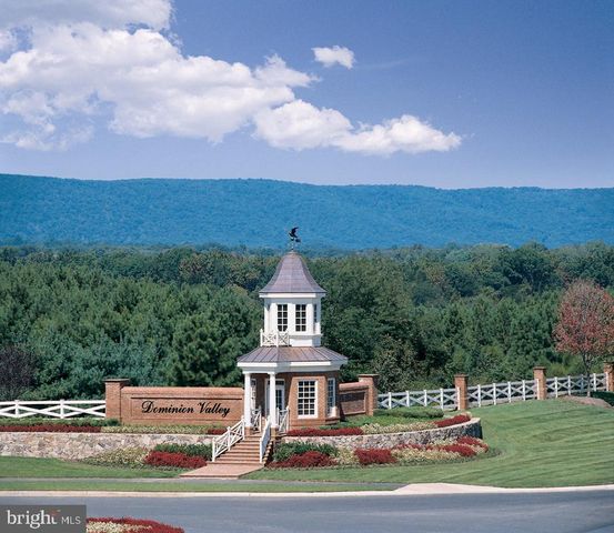 5853 WATERLOO BRIDGE CIR, Haymarket, VA 20169