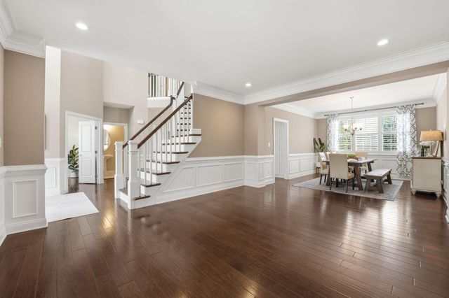 5853 WATERLOO BRIDGE CIR, Haymarket, VA 20169
