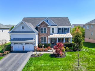 5853 WATERLOO BRIDGE CIR, Haymarket, VA 20169