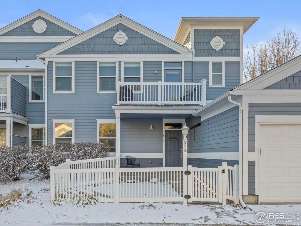 2067 Grays Peak Dr 203, Loveland, CO 80538