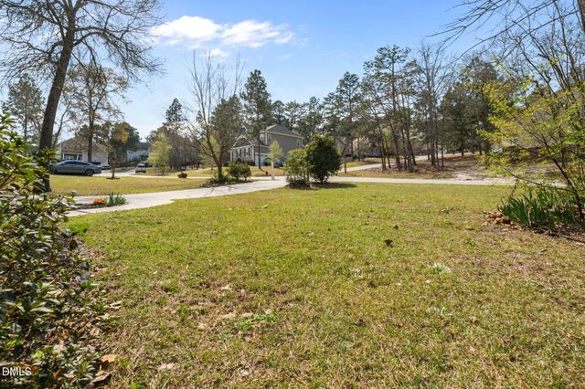 2 Tyler Way, Pinehurst, NC 28374