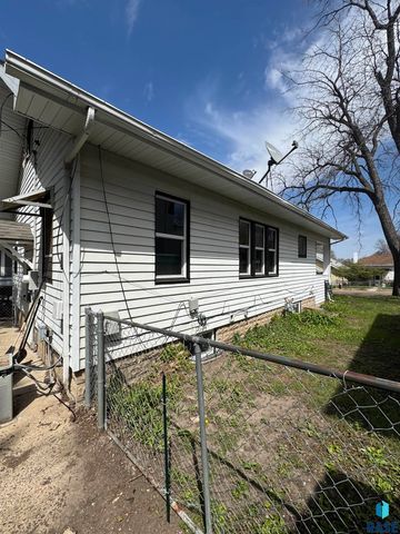 509 S Grange Ave Avenue, Sioux Falls, SD 57104