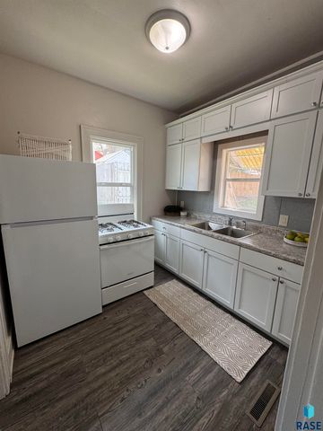 509 S Grange Ave Avenue, Sioux Falls, SD 57104