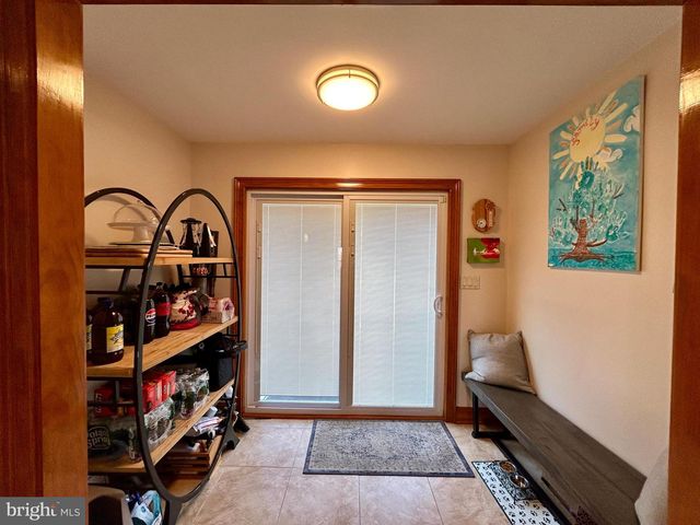 2517 TREMONT AVE, Egg Harbor Township, NJ 08234