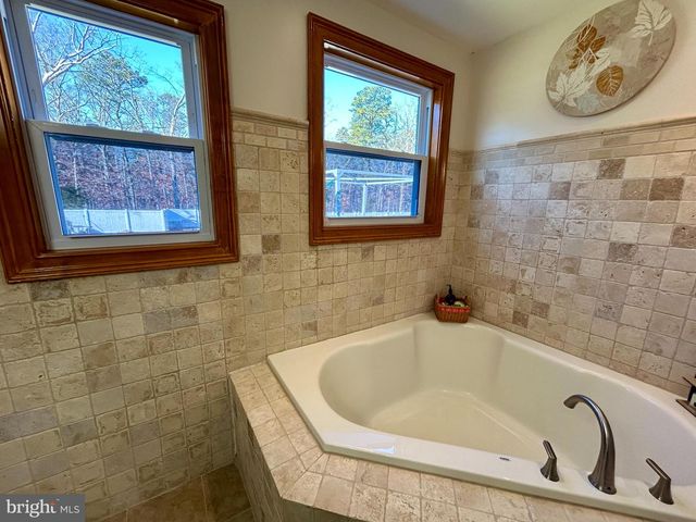 2517 TREMONT AVE, Egg Harbor Township, NJ 08234