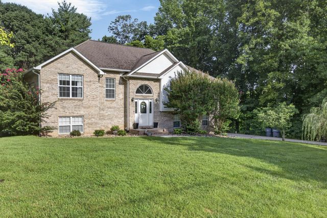 1540 Little John Ln, Cookeville, TN 38501
