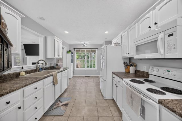 1540 Little John Ln, Cookeville, TN 38501