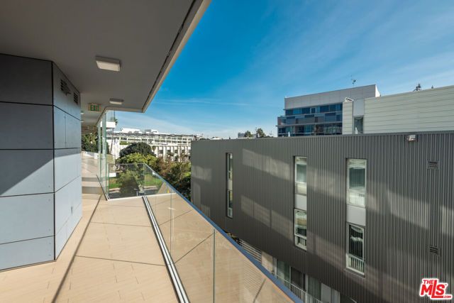 1705 Ocean 412, Santa Monica, CA 90401