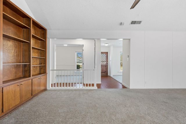 9013 Collinfield DR, Austin, TX 78758