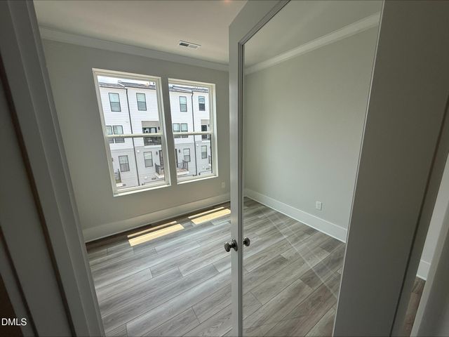 110 Byrum Street 302, Cary, NC 27511