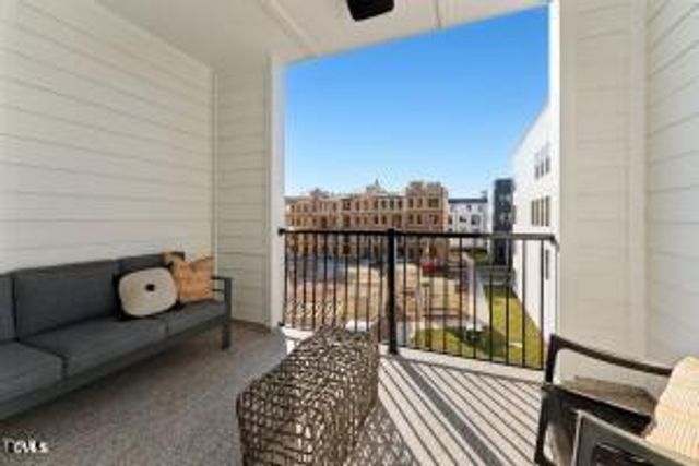 110 Byrum Street 302, Cary, NC 27511
