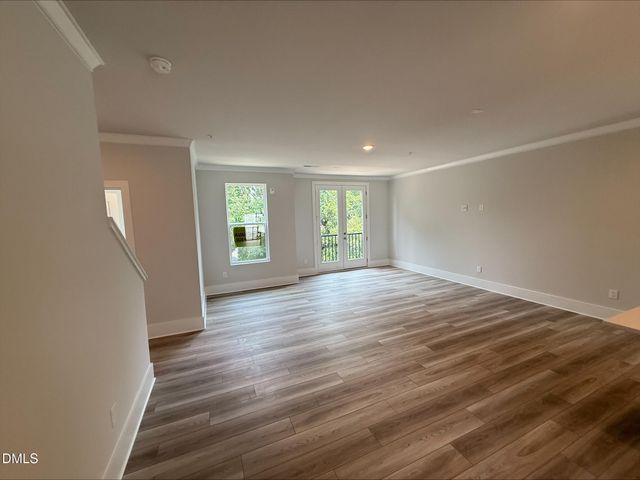 110 Byrum Street 302, Cary, NC 27511