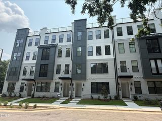 110 Byrum Street 302, Cary, NC 27511