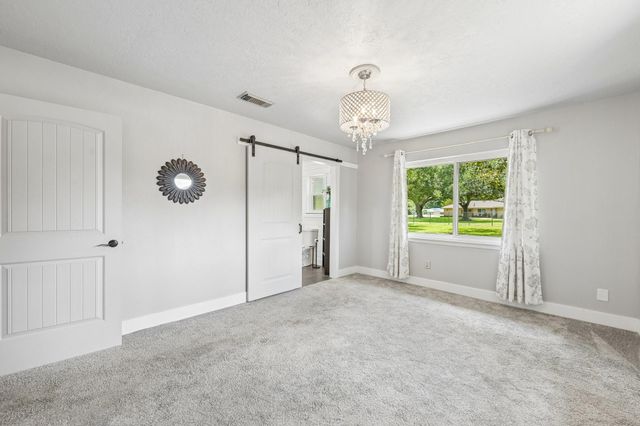 101 W Larkspur Drive, Alvin, TX 77511